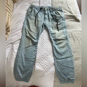 Jogger Jeans Light Wash